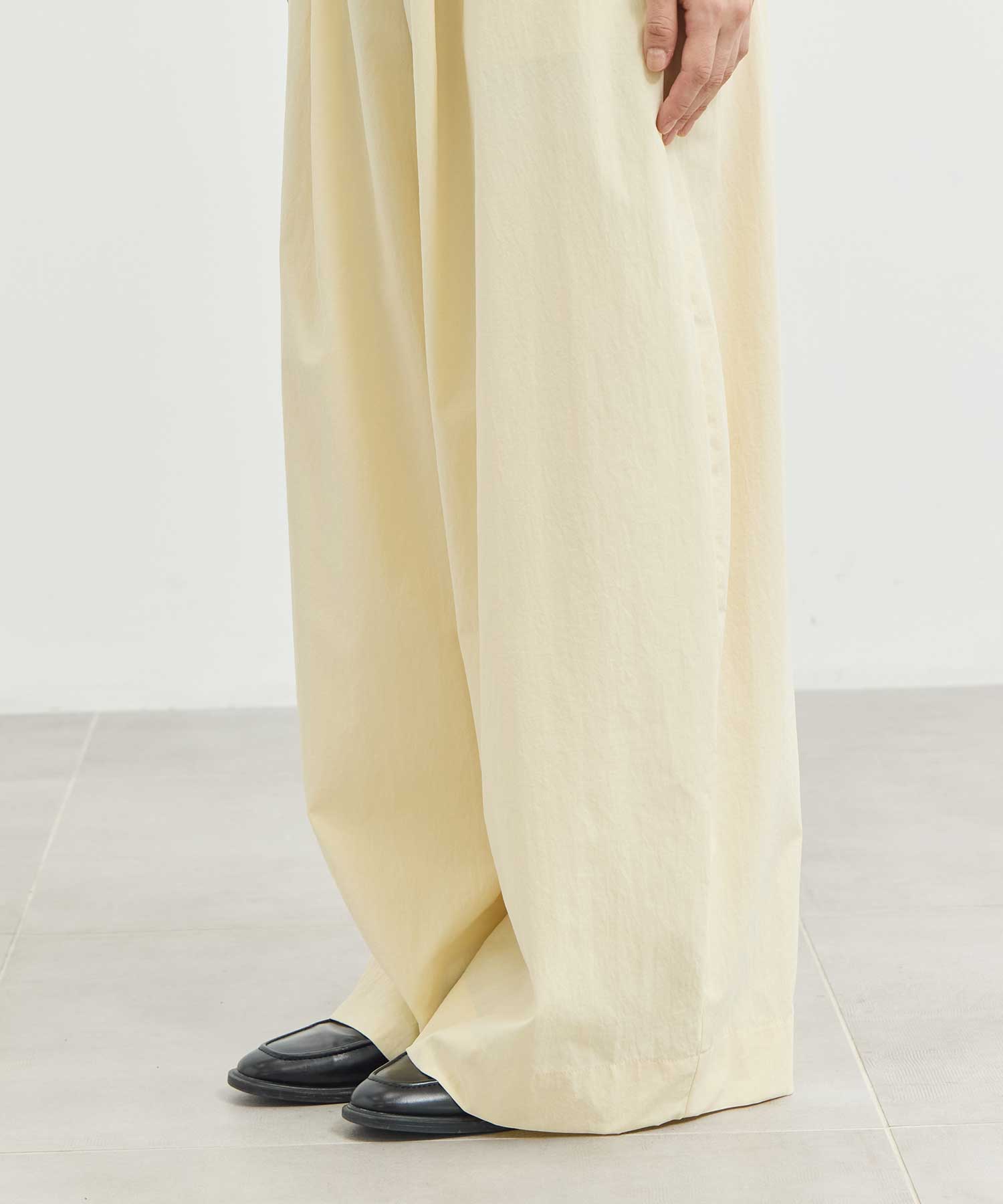 wide cocoon pants｜nagonstans（ナゴンスタンス）正規取り扱い通販