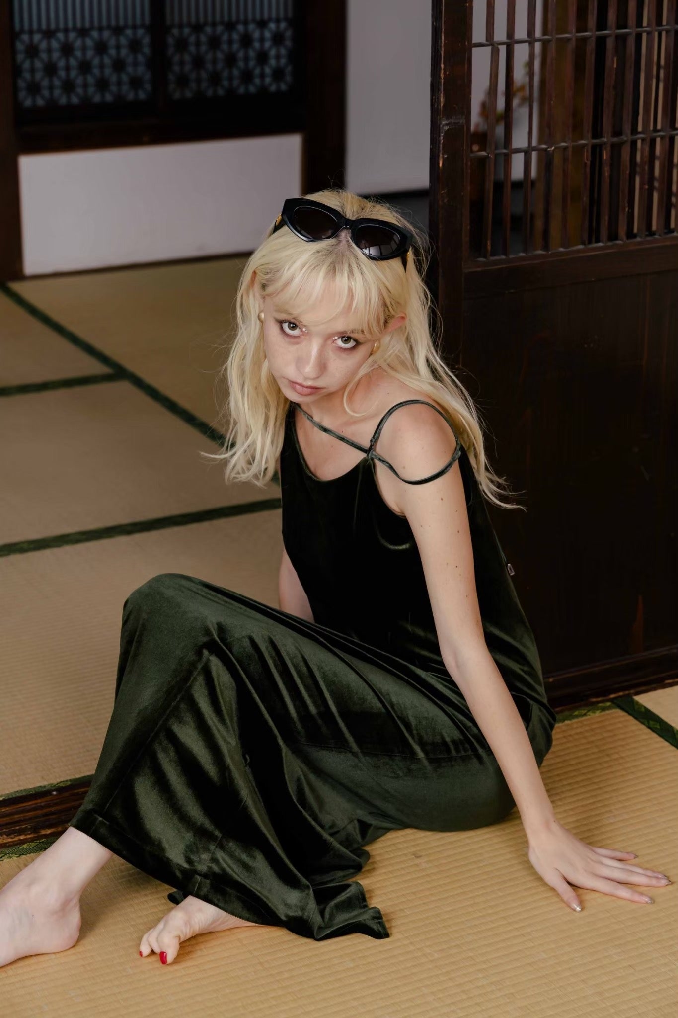 Annecy Velour Onepiece – THE TOÉ