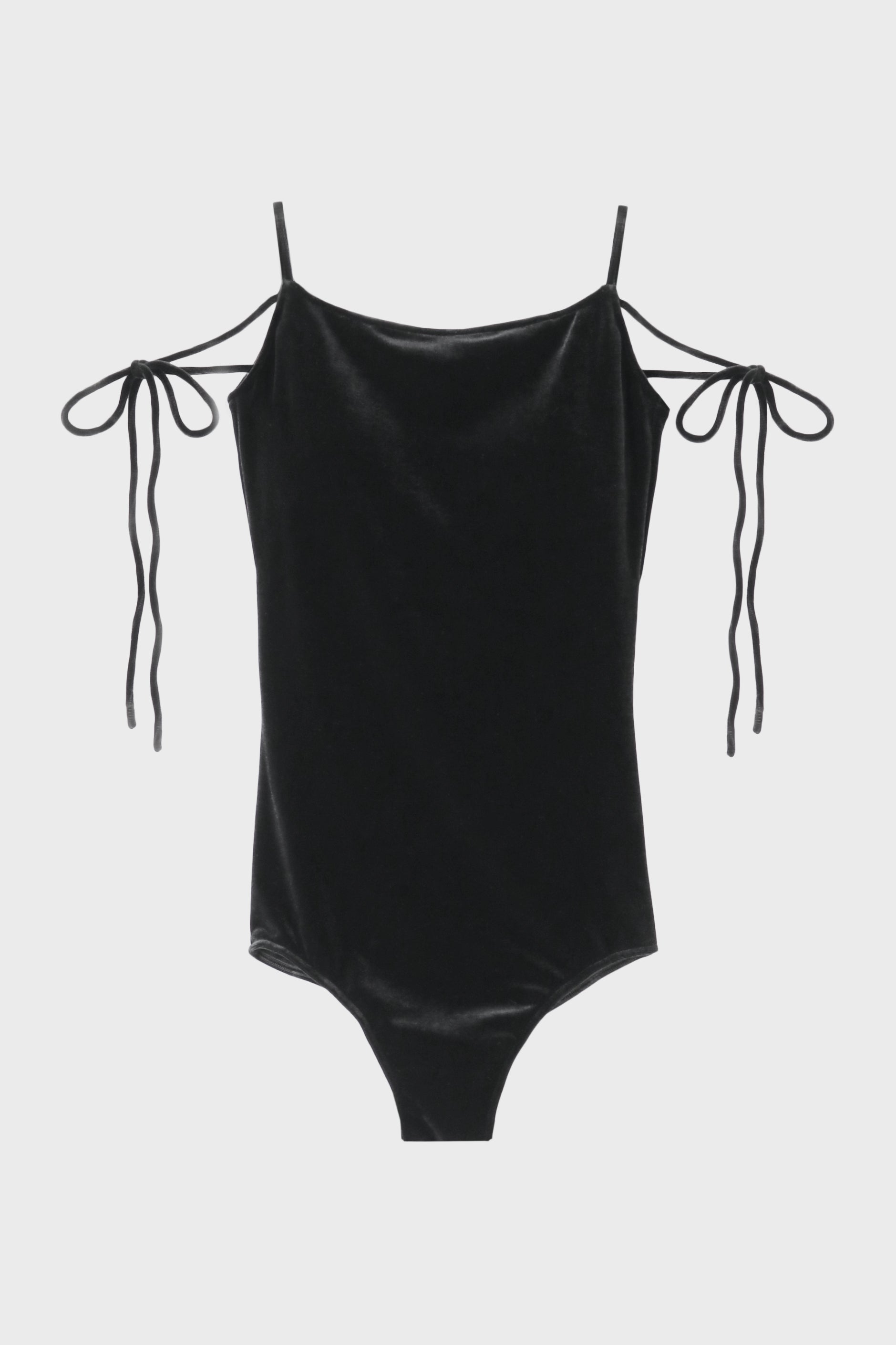 Volvi Velour Swimwear – THE TOÉ