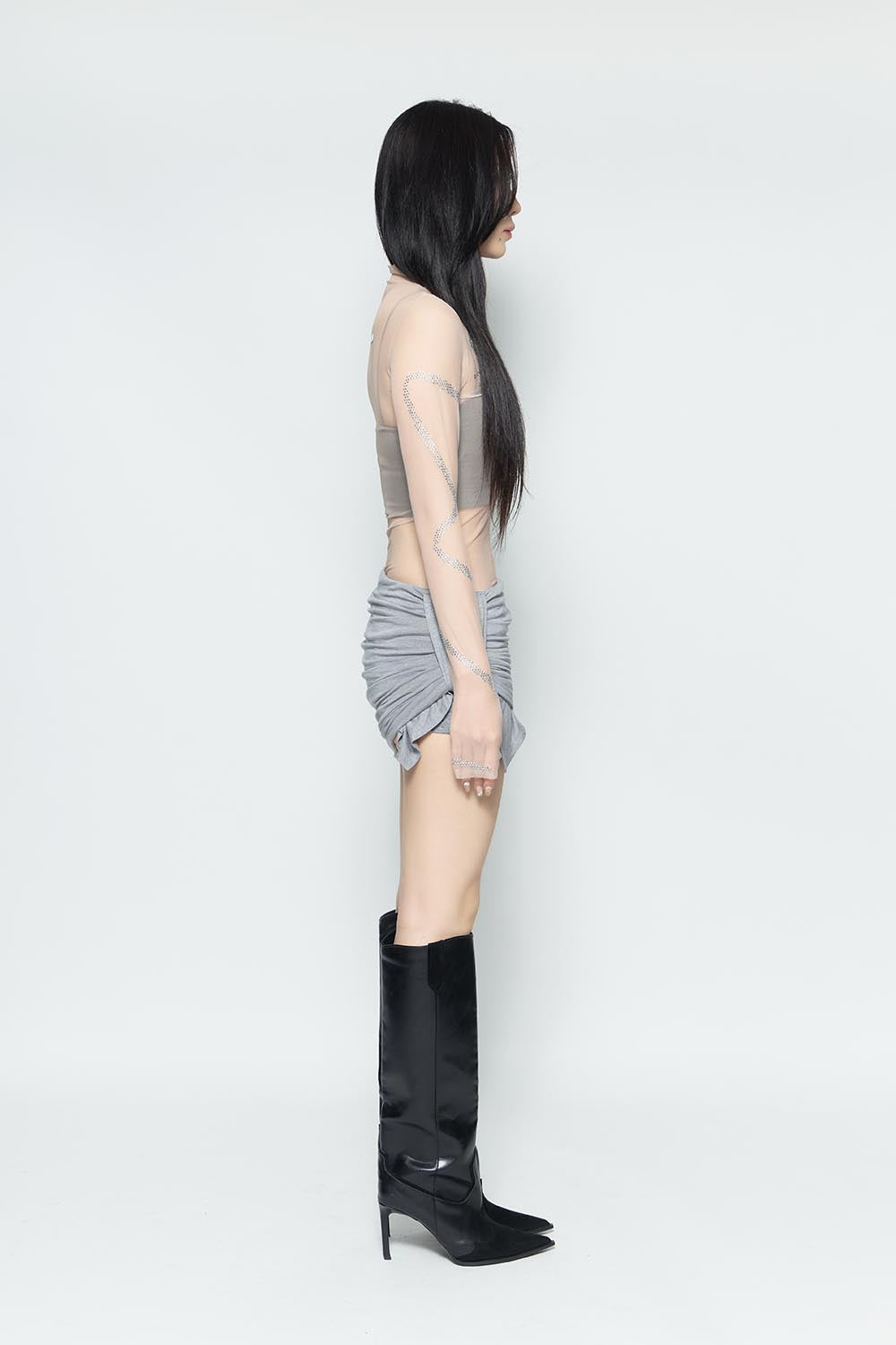 THEREDTHREAD / ザレッドスレッド】S drape ribbon shorts