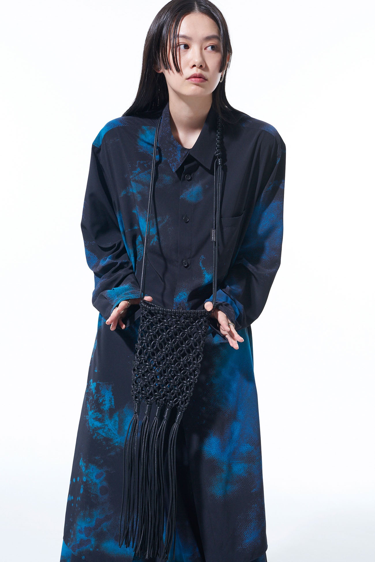 ACRYLIC CORD MACRAM_ MINI POCHETTE – THE SHOP YOHJI YAMAMOTO