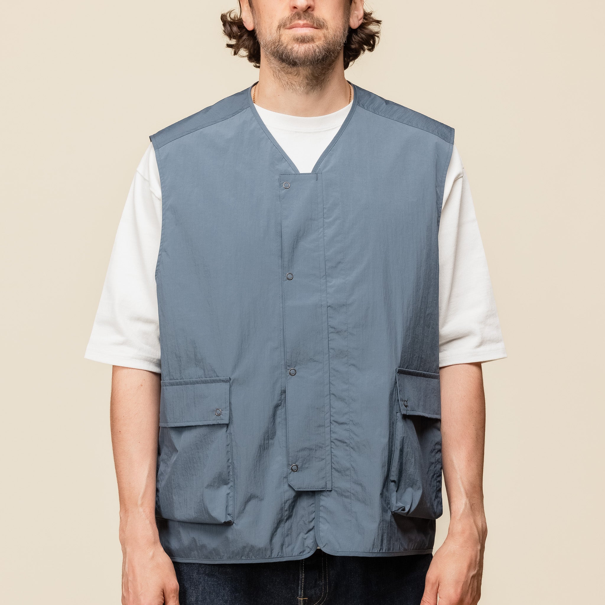 Still by Hand - Large Pocket Nylon Vest - Blue Grey | T.T.O.O