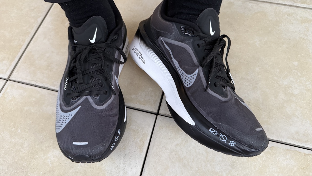 レビュー】Nike ズームフライ6：Nikeの「本気」を感じるスピード