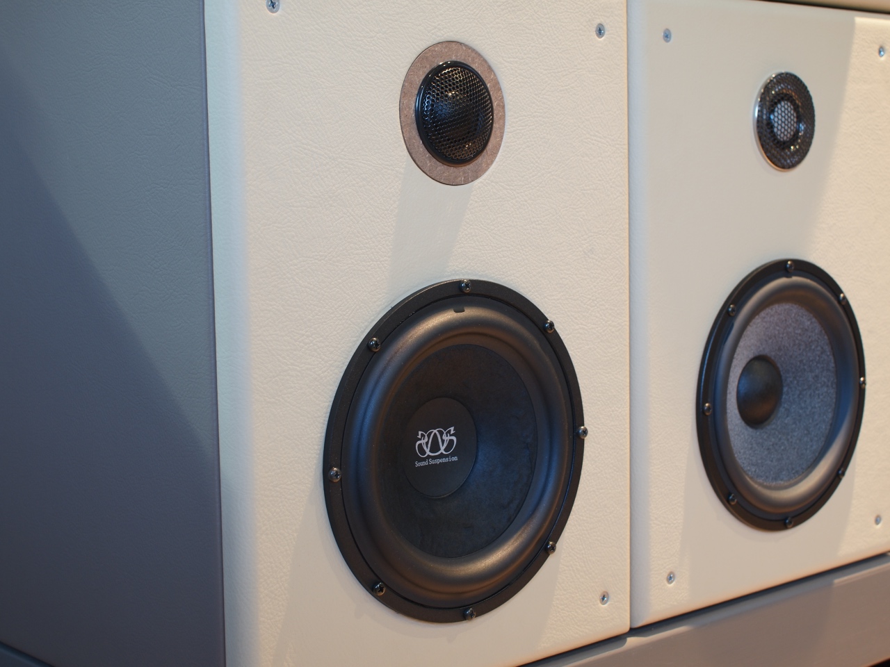 サウンドサスペンション 2Wayスピーカー Amane 発売 | 福岡の