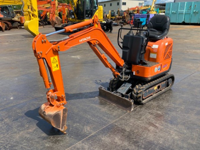 日本二手小型挖土機日立ZX8U-2｜TOKUWORLD BE2779