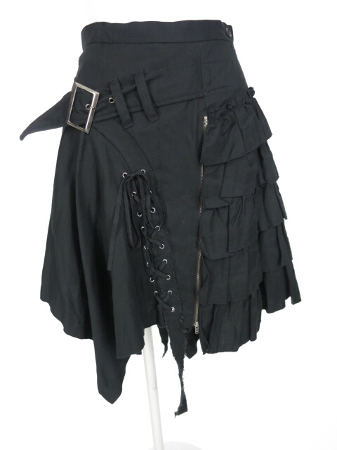 BPN ベルト付きアシンメトリーフリルスカート ブラックピースナウ