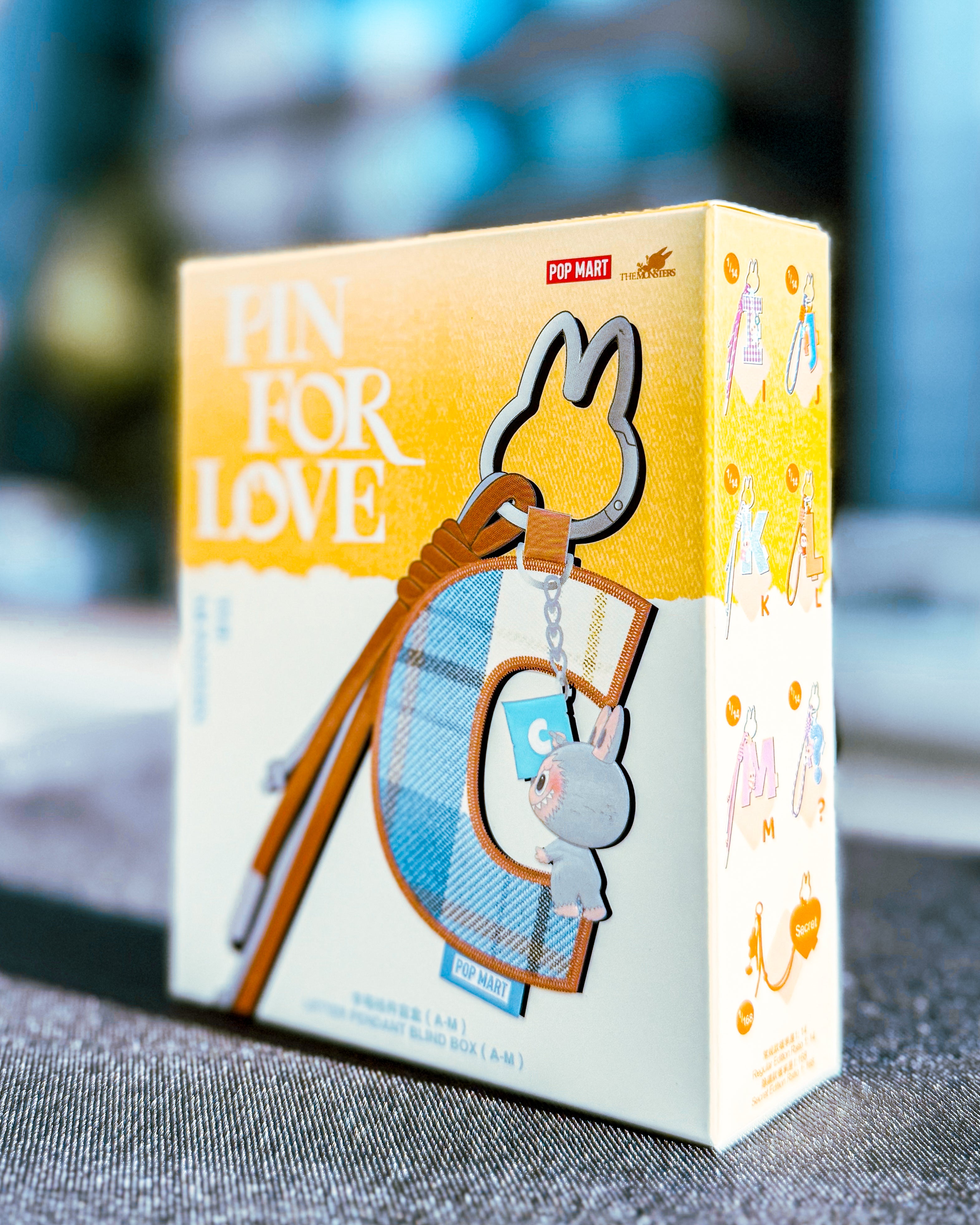 POPMART/ポップマート】Labubu ラブブ THE MONSTER PIN FOR LOVE