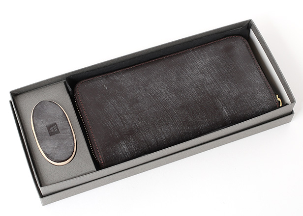 FIVE WOODS(ファイブウッズ)のラウンドファスナー長財布を紹介！