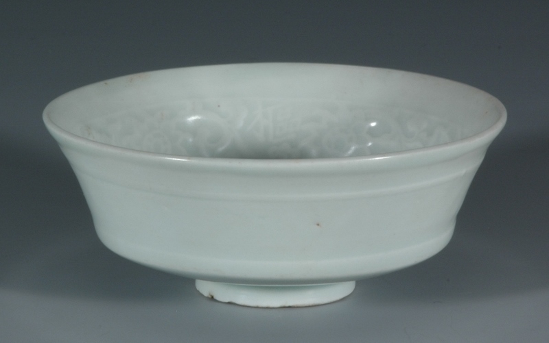 白磁枢府銘碗 - 常盤山文庫