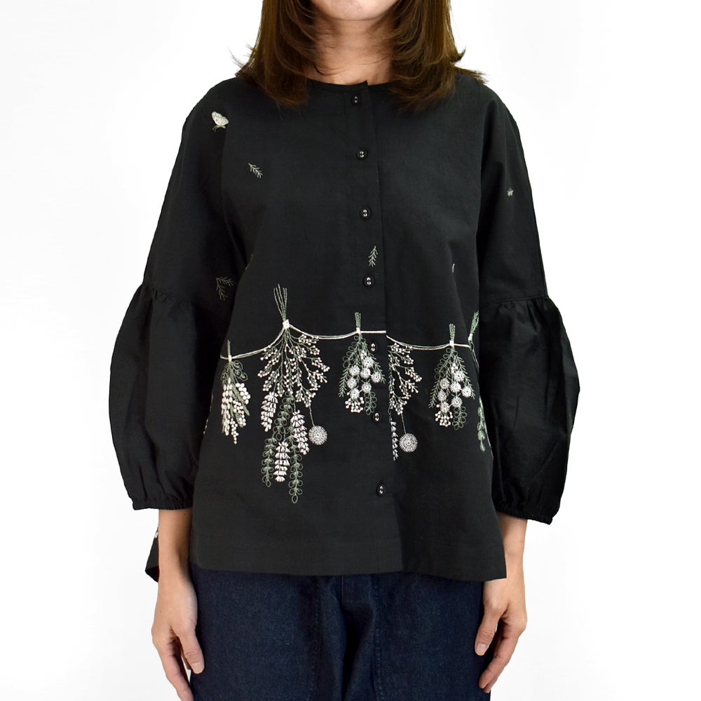 マーブルシュッド (marble SUD) EMB swag(綿) パフブラウス 刺繍