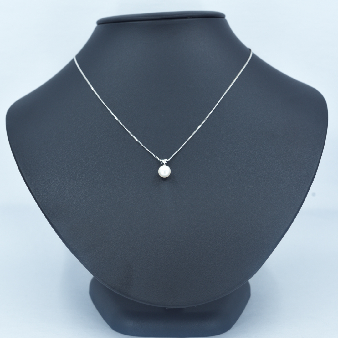 タサキ TASAKI K18WG パールネックレス ダイヤモンド付 | 中古通販