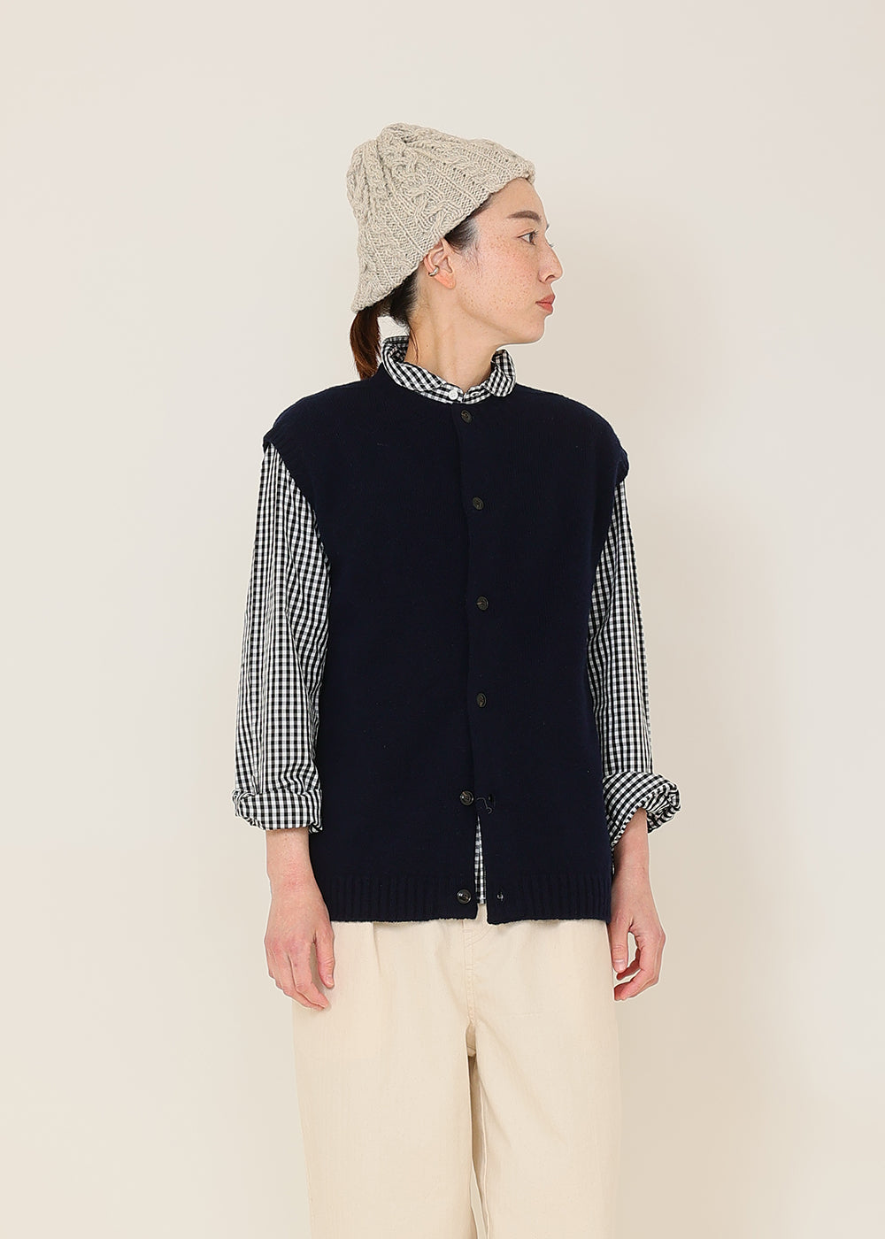 マチがある前あきベスト│to touch