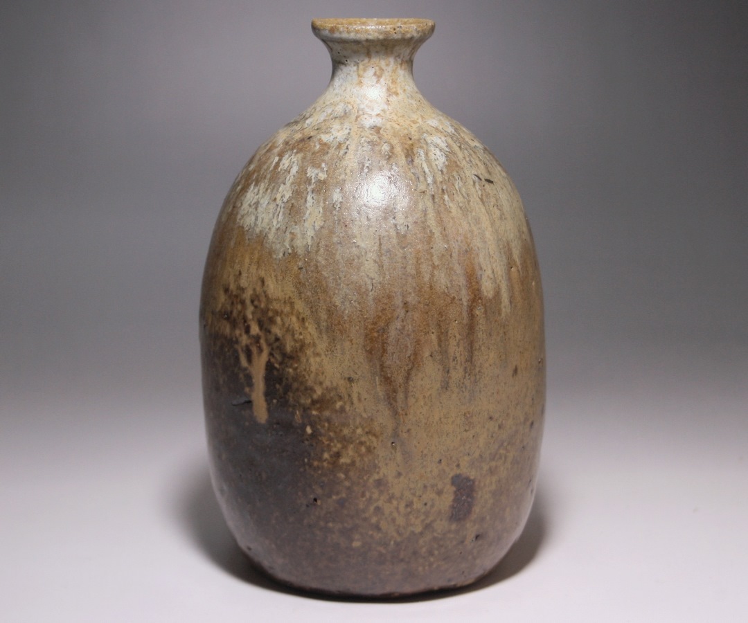 森 一洋 作 「黒備前徳利」 ～備前焼専門卸小売店 川口陶楽苑～