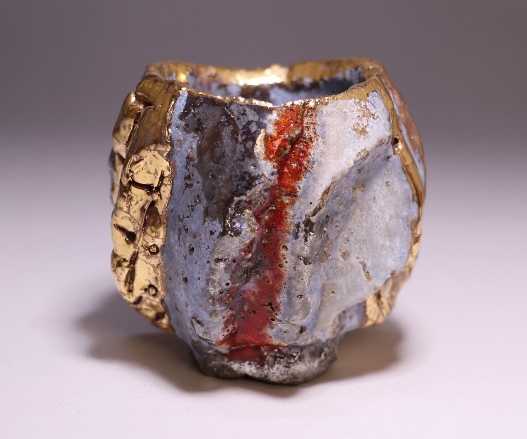 市川 透 作 「酒呑 KABUKI」 ～備前焼専門卸小売店 川口陶楽苑～