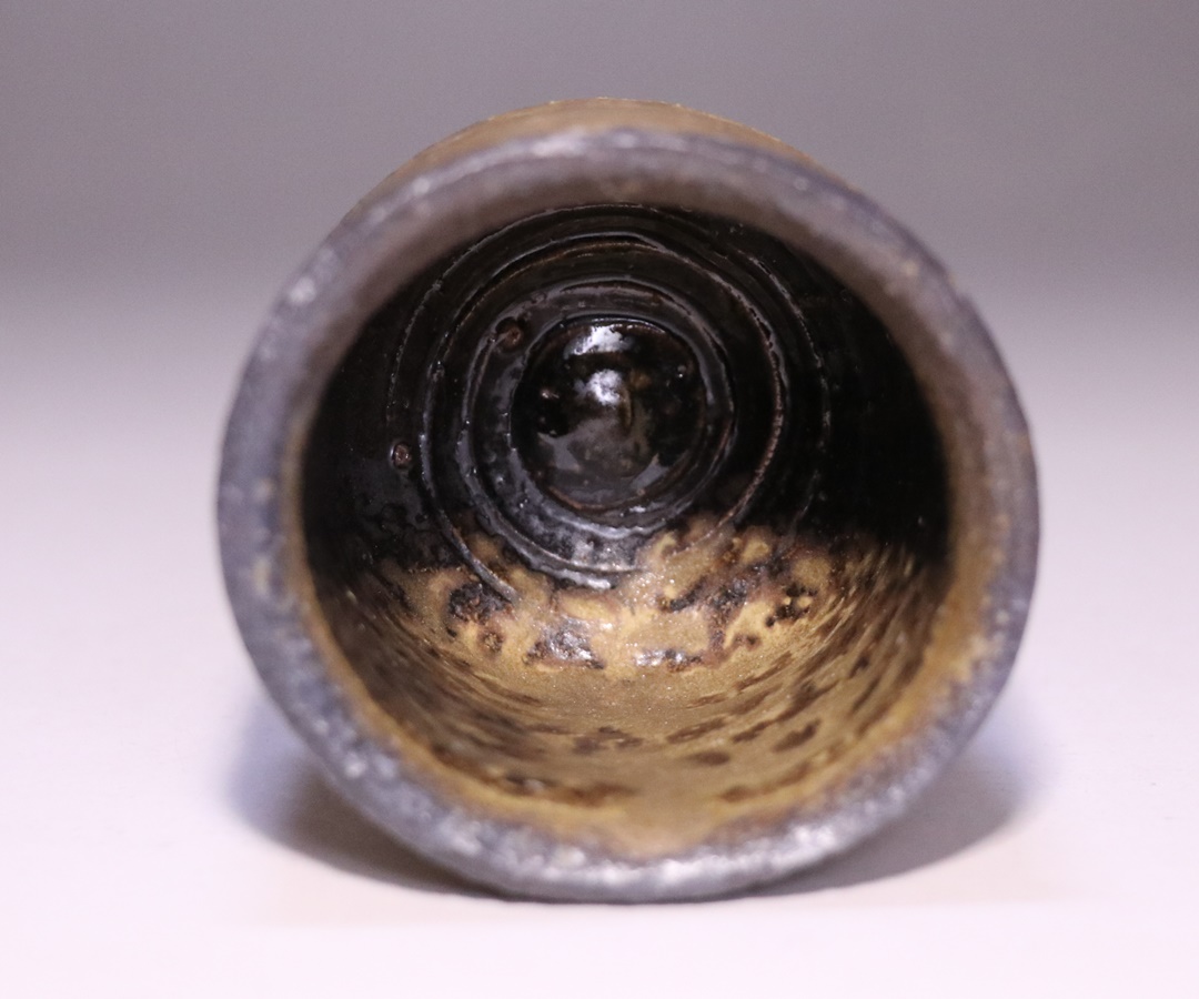 伊勢崎 淳 作 「備前黒酒呑」 ～備前焼専門卸小売店 川口陶楽苑～