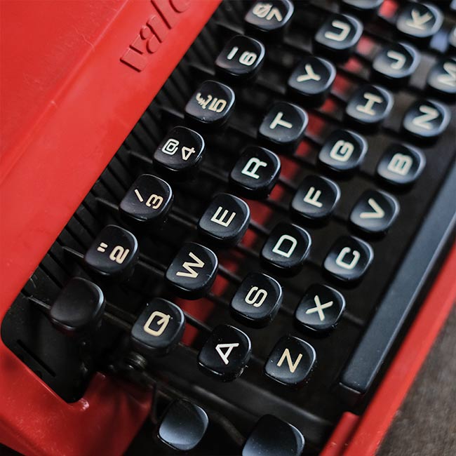 OLIVETTI Valentine タイプライター インクリボン交換済み – zakka