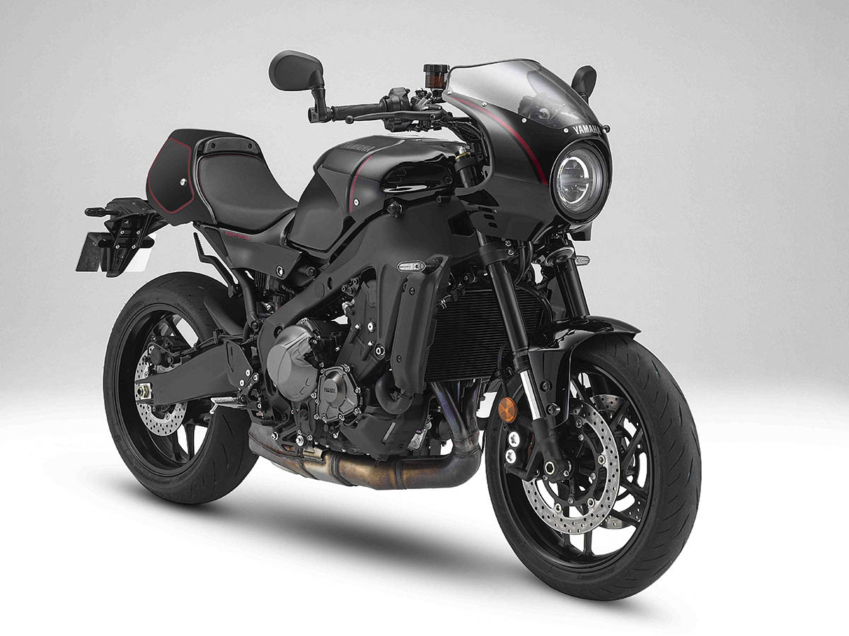 生産終了】レーサースタイルを彷彿とさせるXSR900用外装セット＆カウル