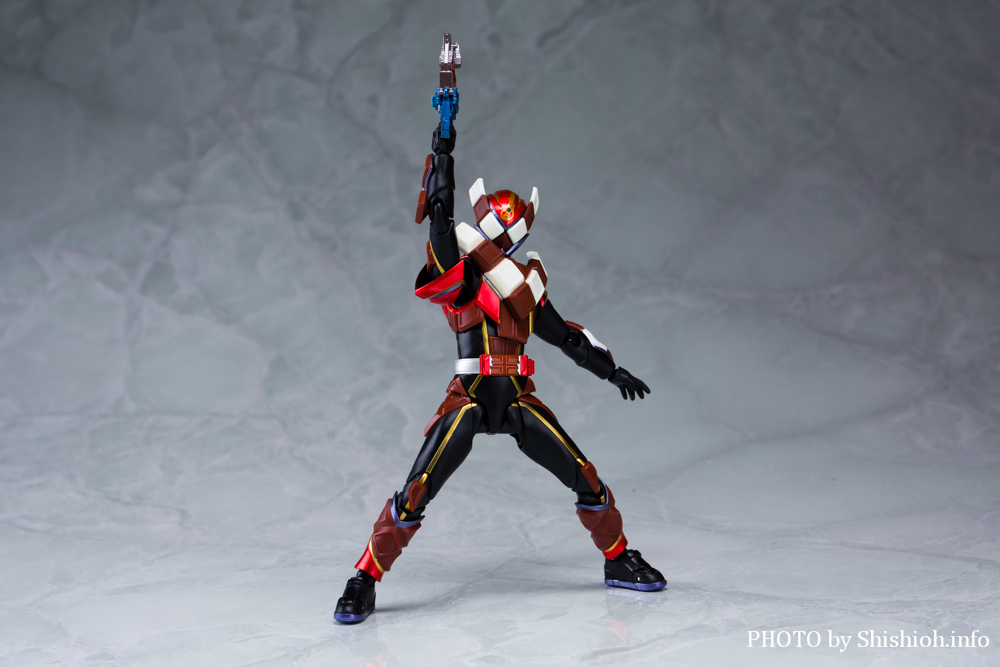 レビュー】S.H.Figuarts 仮面ライダーヴァレン チョコドンフォーム