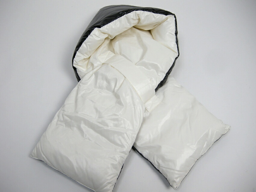楽天市場】【MONCLER/モンクレール/SCIARPA/デカロゴ付きダウン