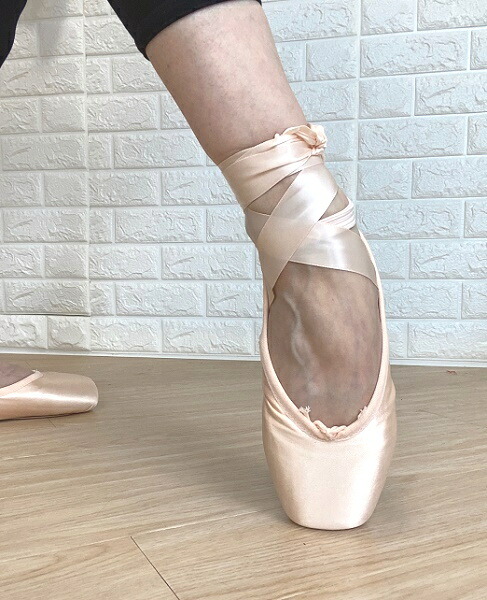 楽天市場】トウシューズ ハンナ 【 BLOCH 】ブロック Hannah (幅広さん