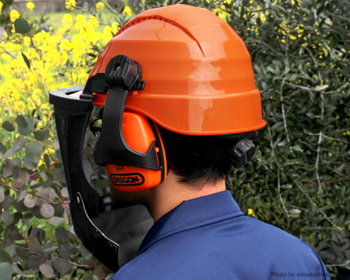 楽天市場】オレゴン チェンソー作業用 高性能ヘルメット 562413