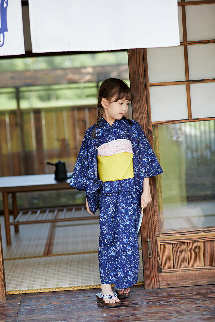 1人で着れる！】花火柄紺色ワンピース浴衣 赤い帯付き M ワンピ 女性