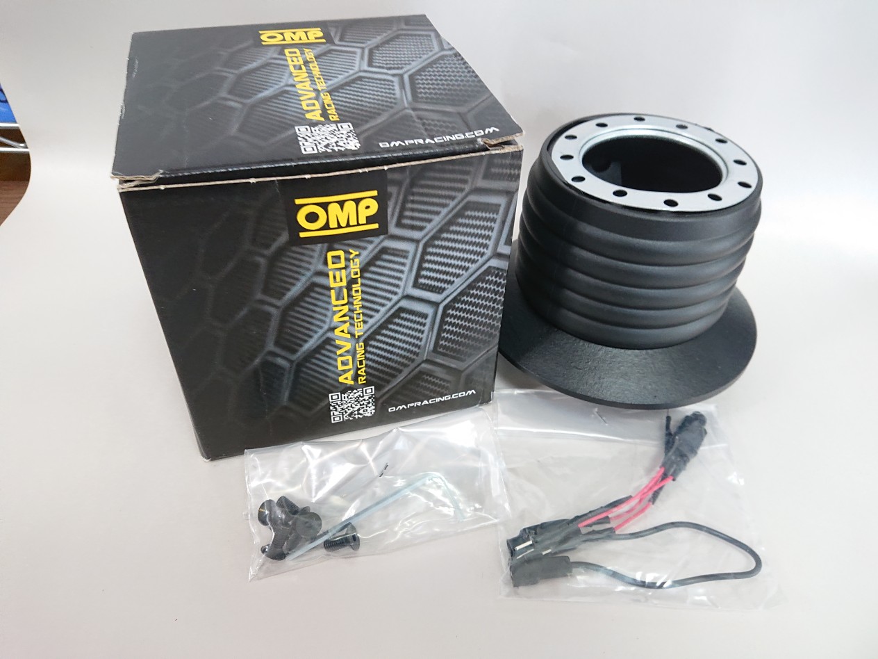 フィアット500ステアリングボス OMP製 楽天市場】フィアット 500