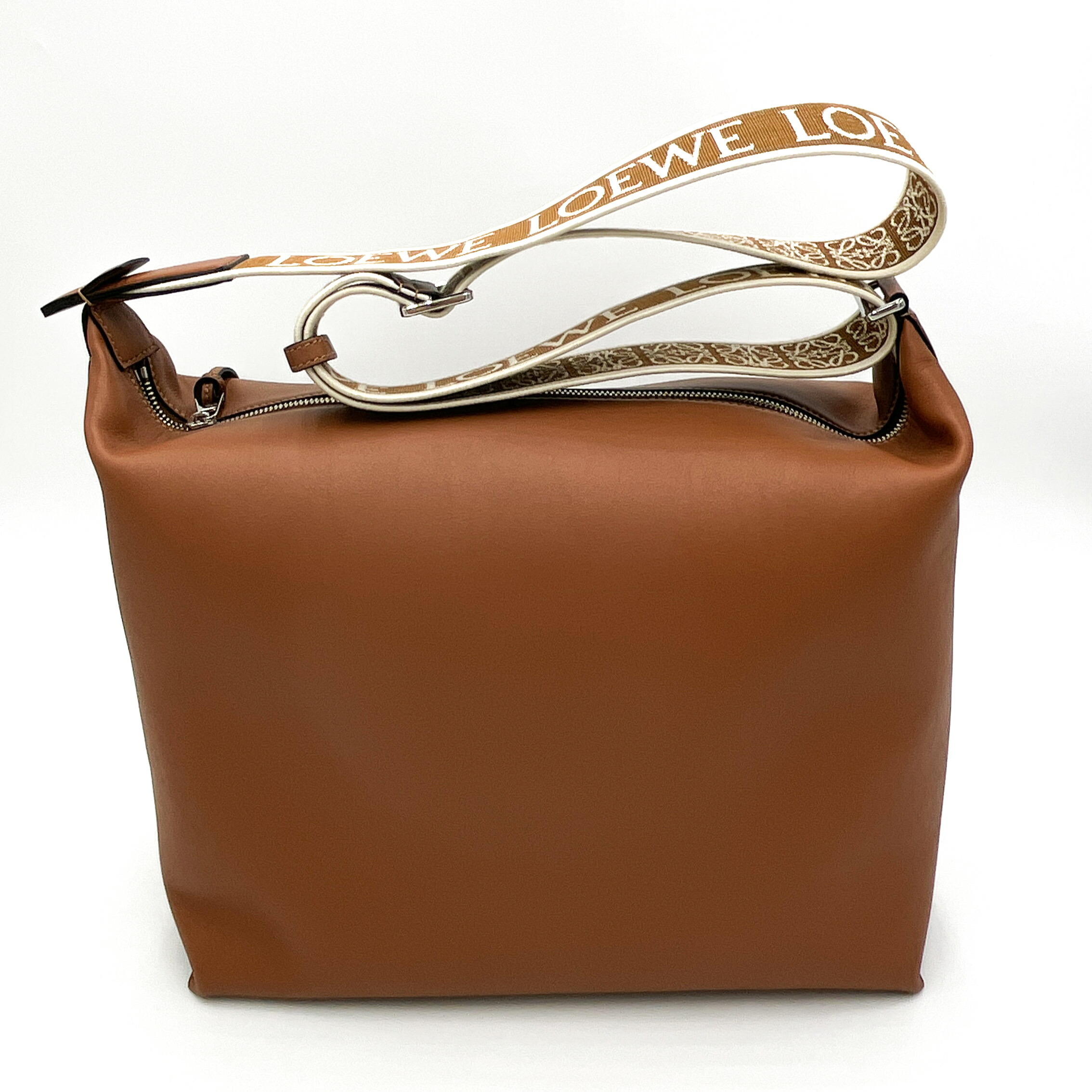 楽天市場】Loewe Loewe ロエベ キュービィ クロスボディバッグ