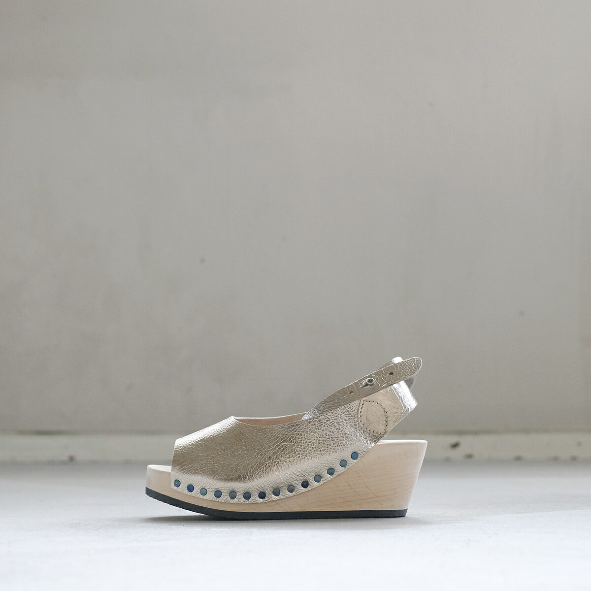 楽天市場】trippen トリッペン メタリック ピンクゴールド レザー