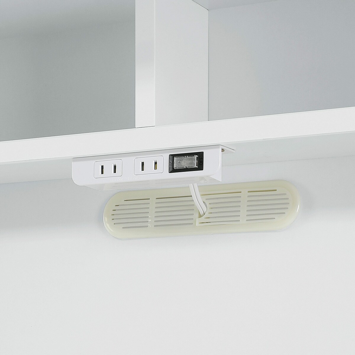 楽天市場】鏡面仕様のキッチンボード 引戸タイプ（幅120cm WH） ニトリ