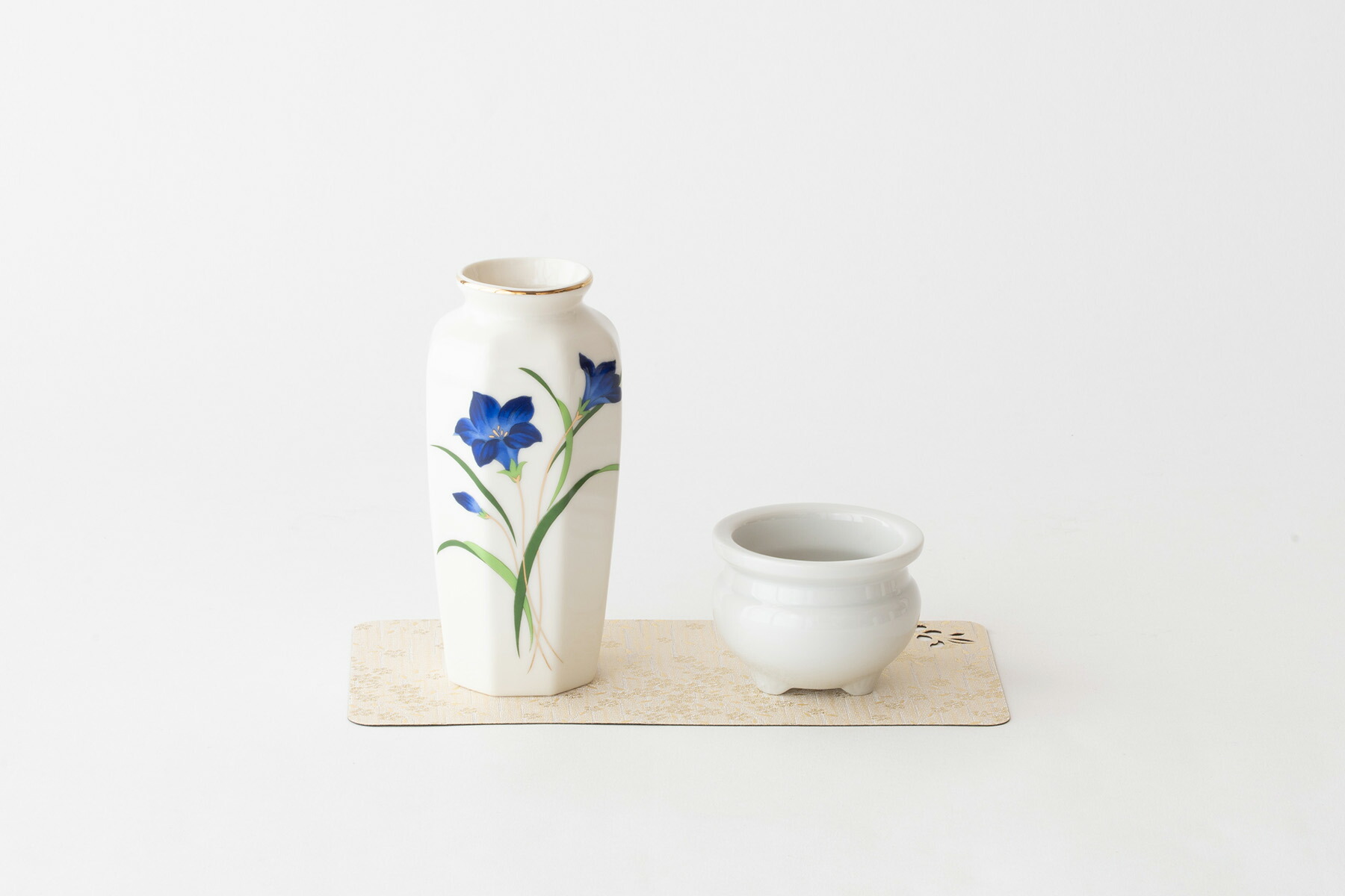 楽天市場】八角花瓶 桔梗 5号 陶磁器 上品 15センチ モダン 花器 仏間