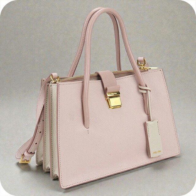 MIU MIUマドラス ポーチ バッグ クリーム ミュウミュウから新作