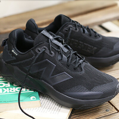 メンズ ニューバランス オールブラック スニーカー」の人気商品一覧