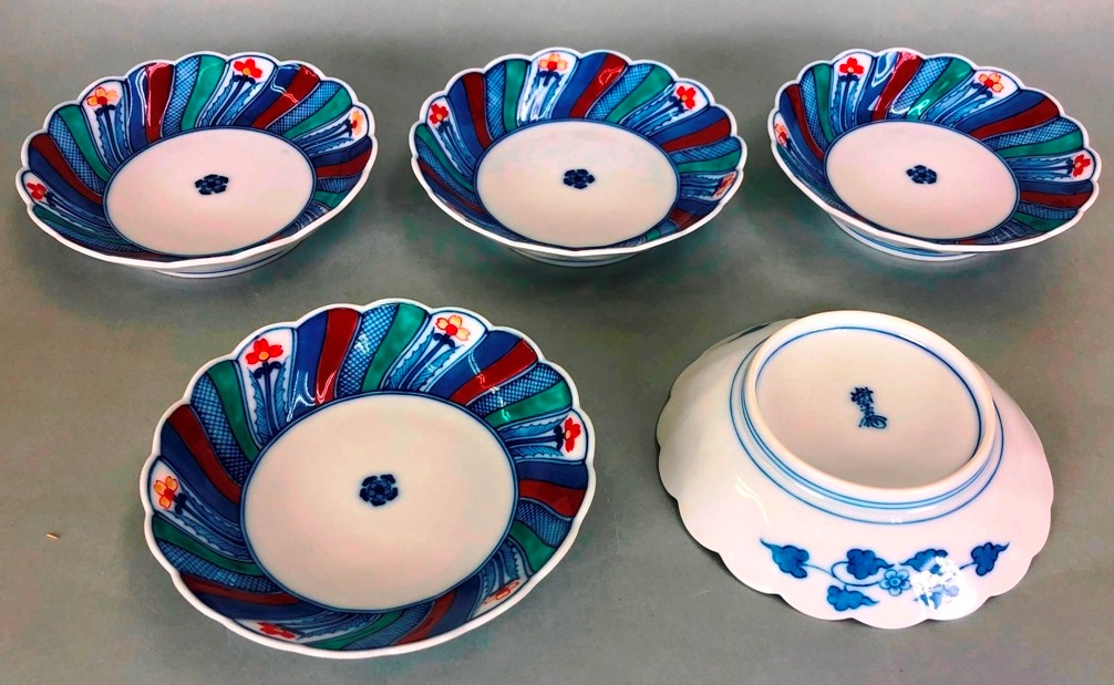 十二代 【佳香】十二代酒井田柿右衛門 染錦 猩々