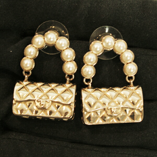 楽天市場】CHANEL シャネル ピアス マトラッセピアス メタル×フェイク