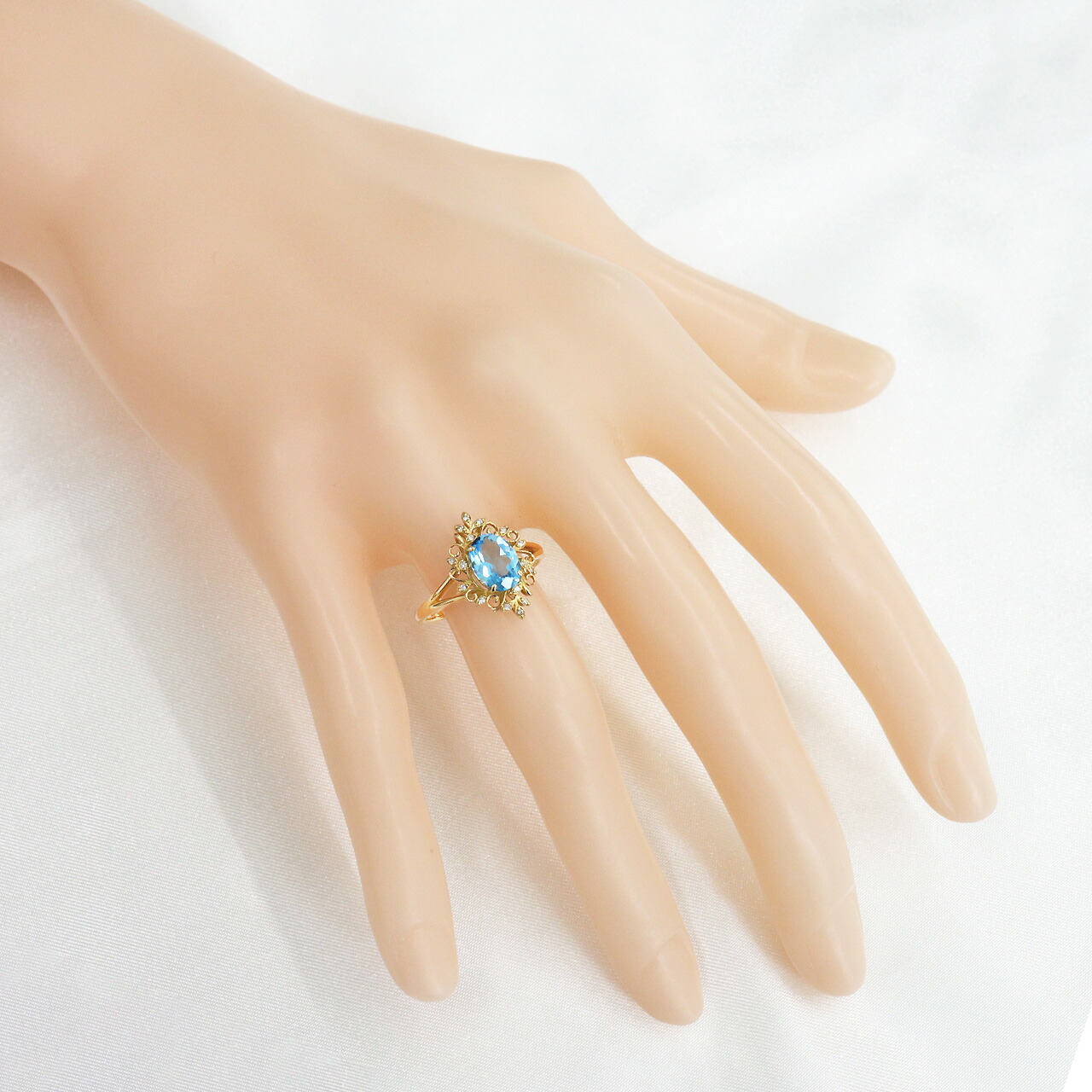 楽天市場】ブルートパーズ リング ダイヤモンド オーバルカット