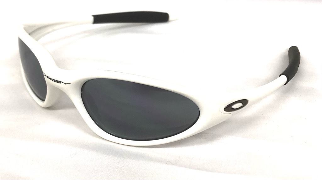 楽天市場】新品同様 オークリー サングラス ミニッツ MINUTE ホワイト