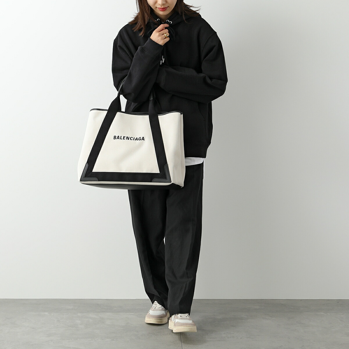 楽天市場】BALENCIAGA バレンシアガ トートバッグ NAVY ネイビーカバス