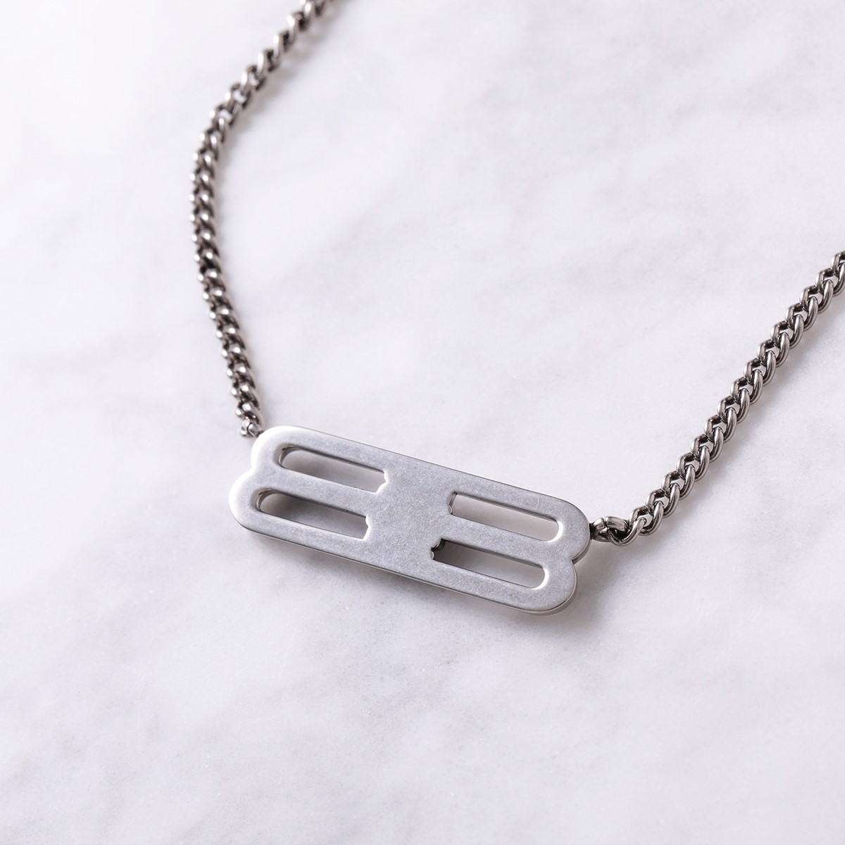 楽天市場】BALENCIAGA バレンシアガ ネックレス BB ICON 696223 TZ99I