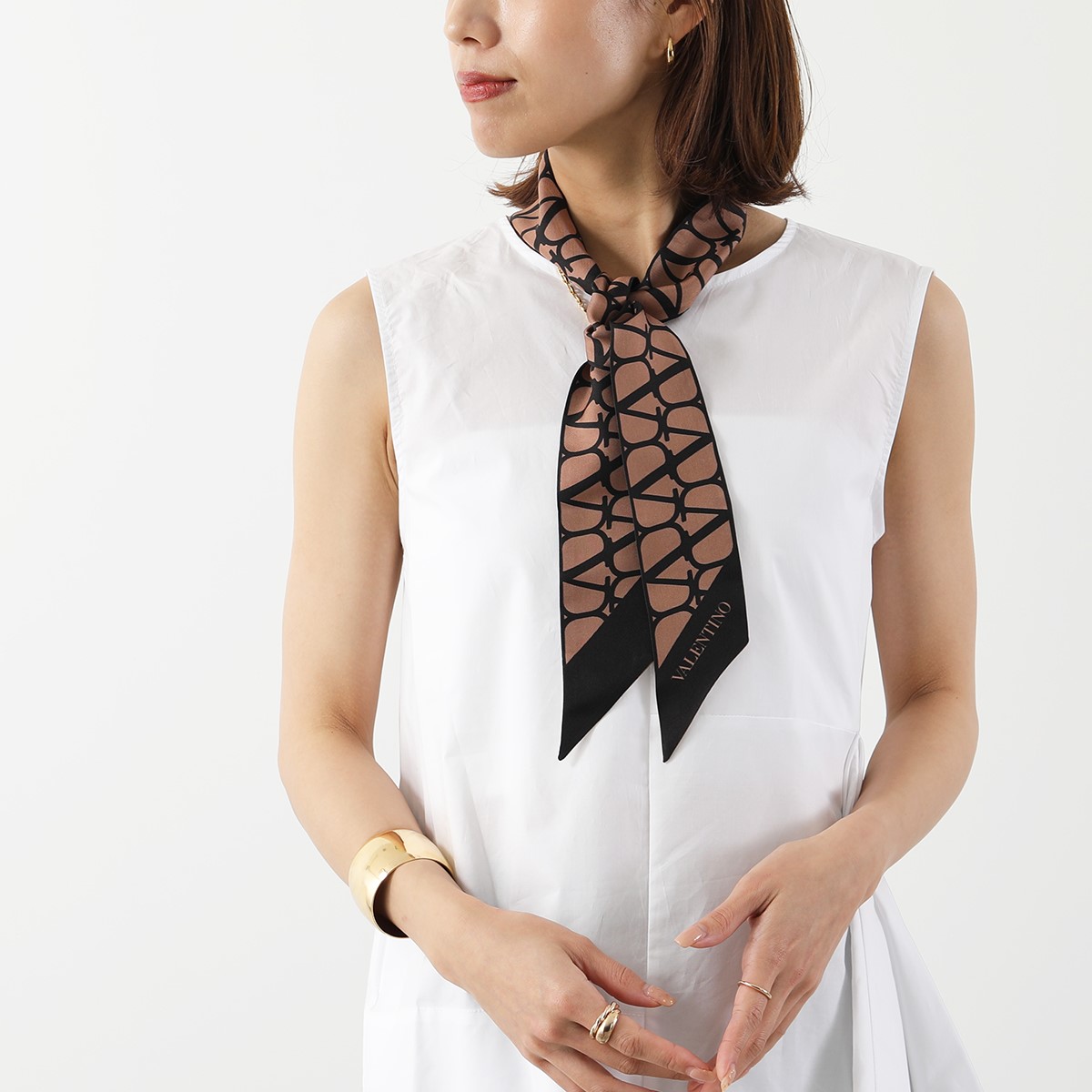 楽天市場】VALENTINO ヴァレンティノ スカーフ 3W2E6017 2W2E6017