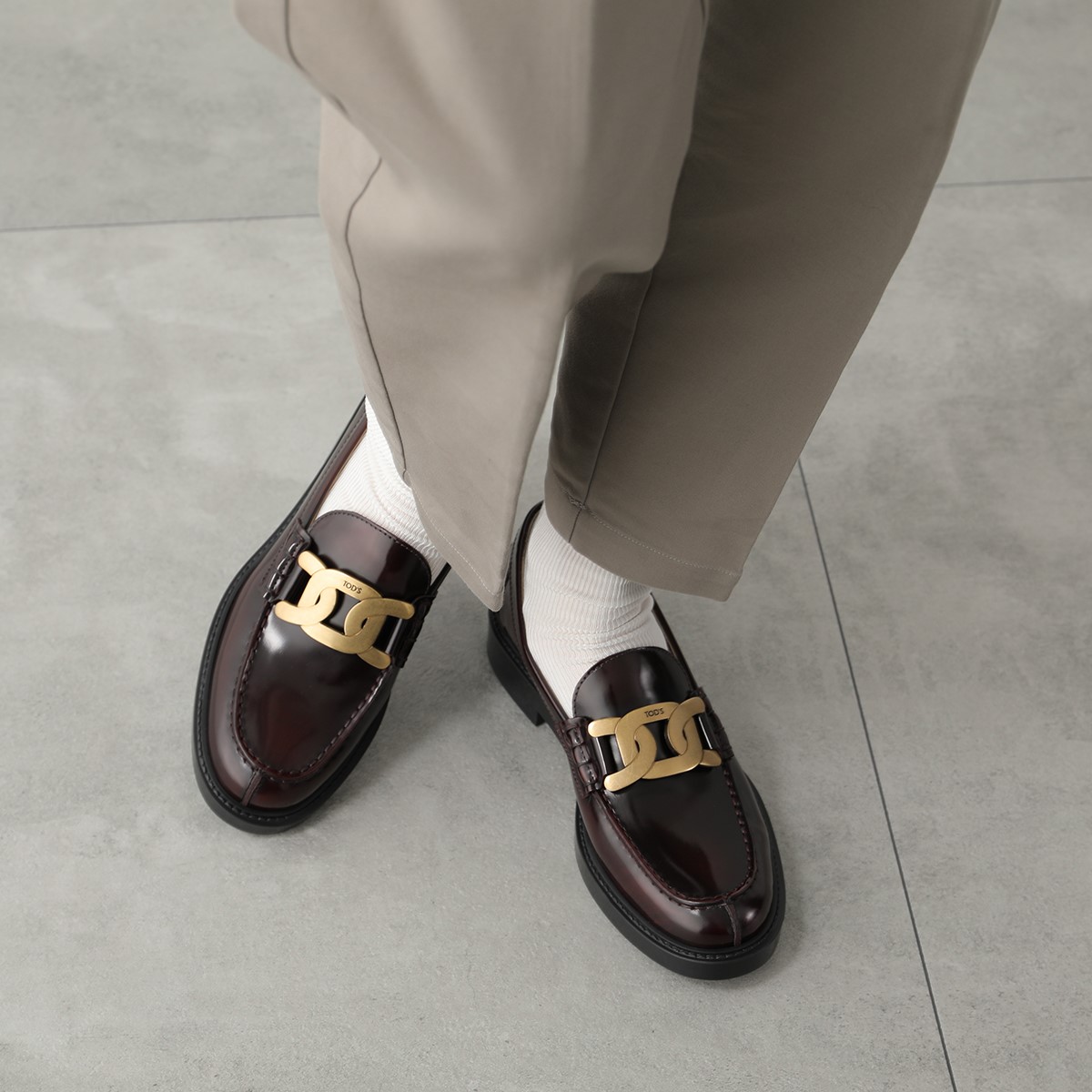 楽天市場】TODS トッズ ローファー XXW59C0EN90 SHA レディース KATE