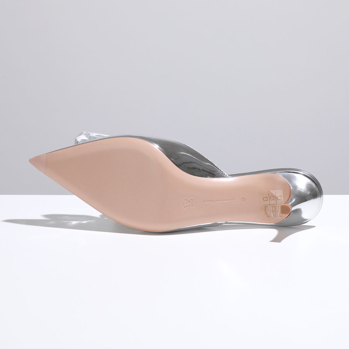 楽天市場】【最大2万円OFFクーポン対象・3/1限定】Gianvito Rossi