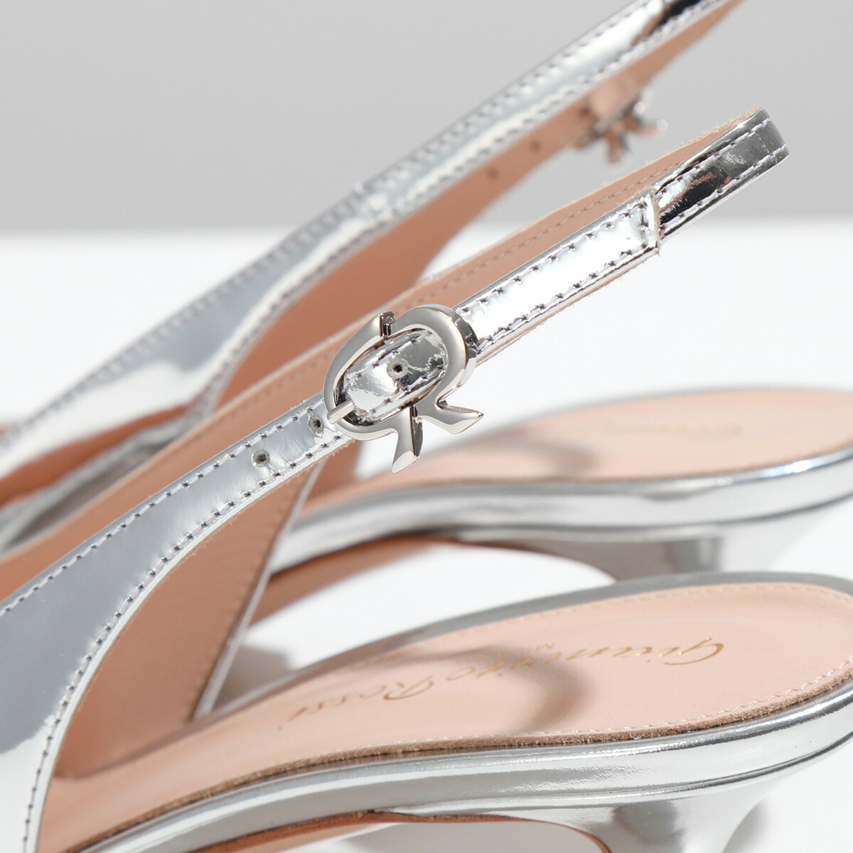 楽天市場】【最大2万円OFFクーポン対象・3/1限定】Gianvito Rossi