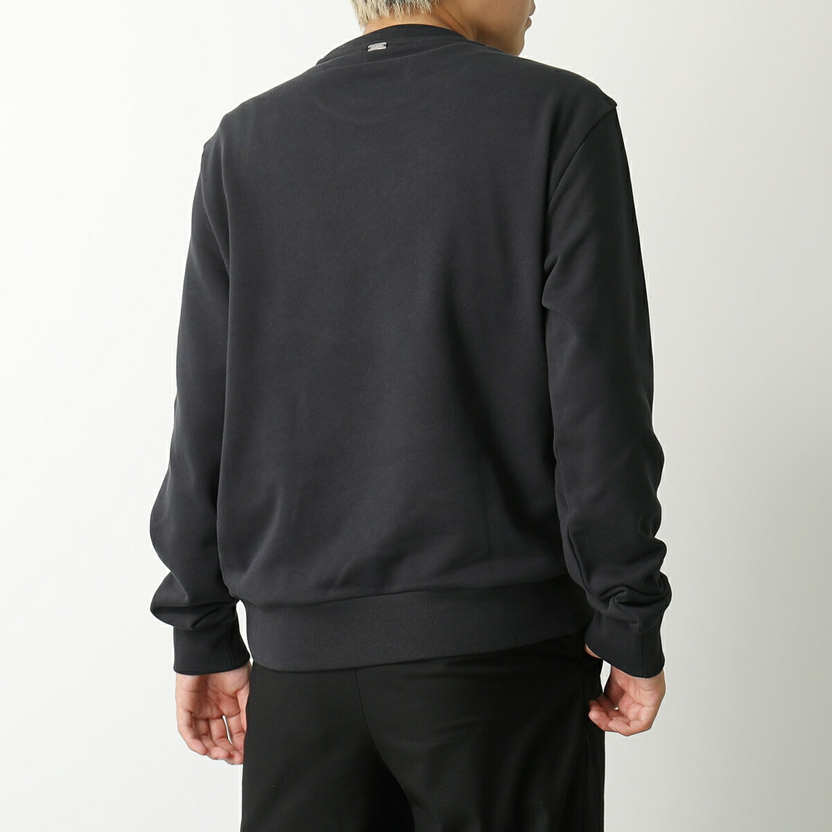 楽天市場】HERNO ヘルノ スウェットシャツ JG000188U 50017 メンズ