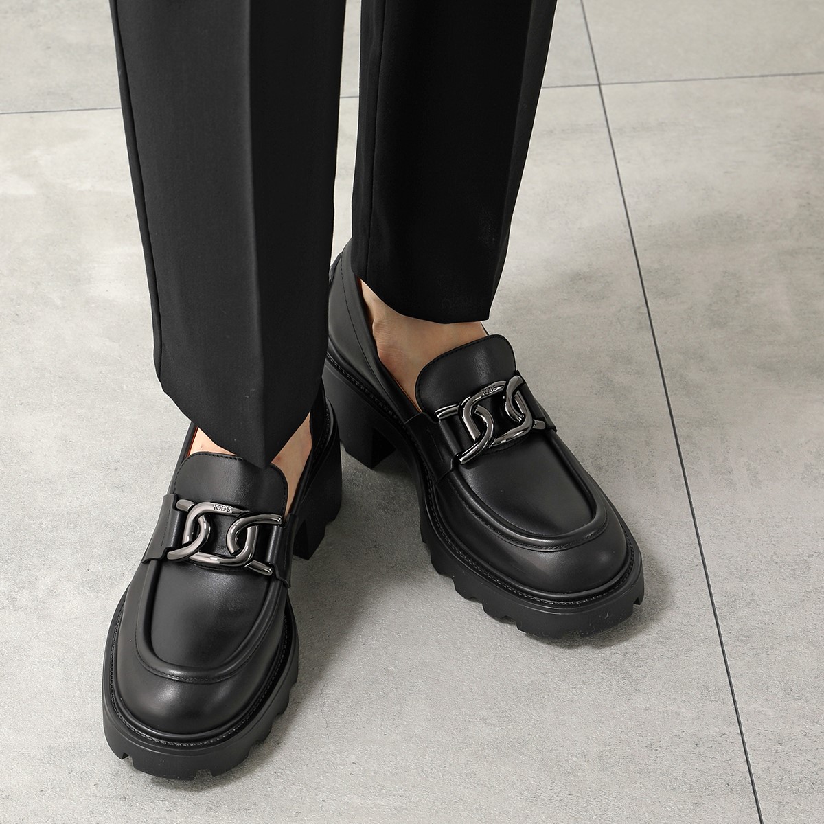 楽天市場】TODS トッズ ローファー KATE ケイト XXW08D0HR40GOC