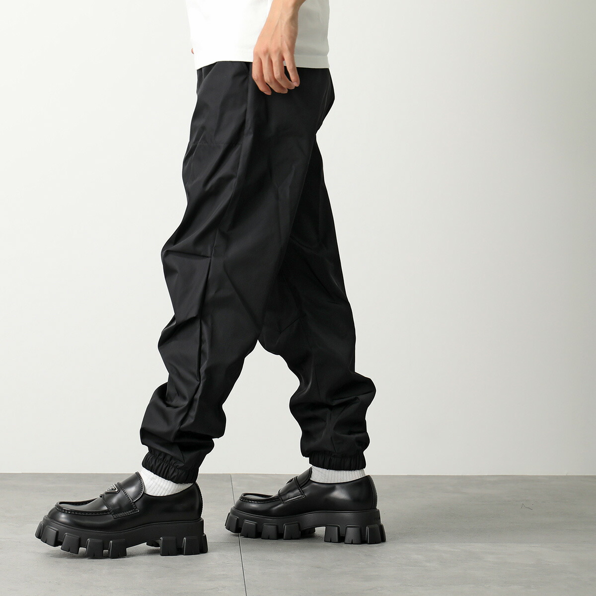 楽天市場】PRADA プラダ ジョガーパンツ SPH315 1WQ8 メンズ Re-Nylon