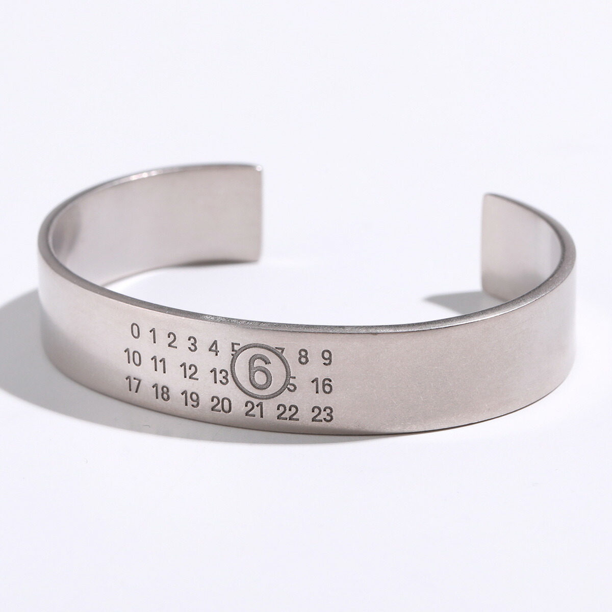 楽天市場】MM6 エムエムシックス メゾンマルジェラ バングル SM7UY0056