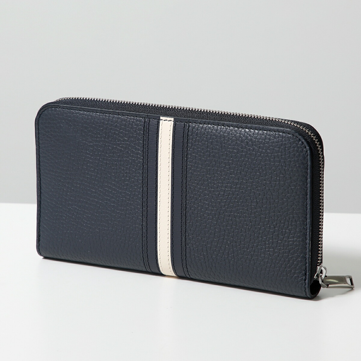 週末お値下げ】バーバリー ラウンドファスナー ケース ブラック メンズ