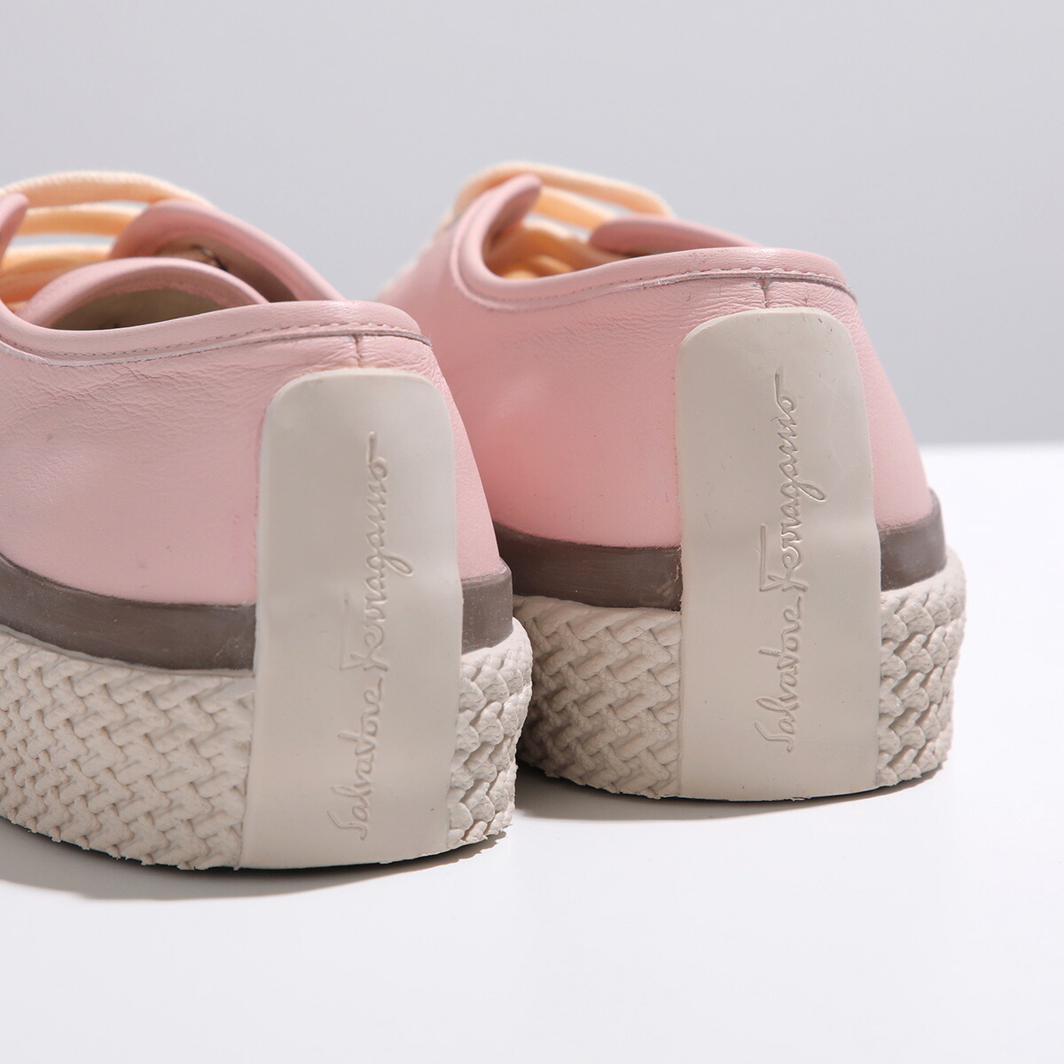 楽天市場】FERRAGAMO フェラガモ スニーカー 740690 STORM ストーム