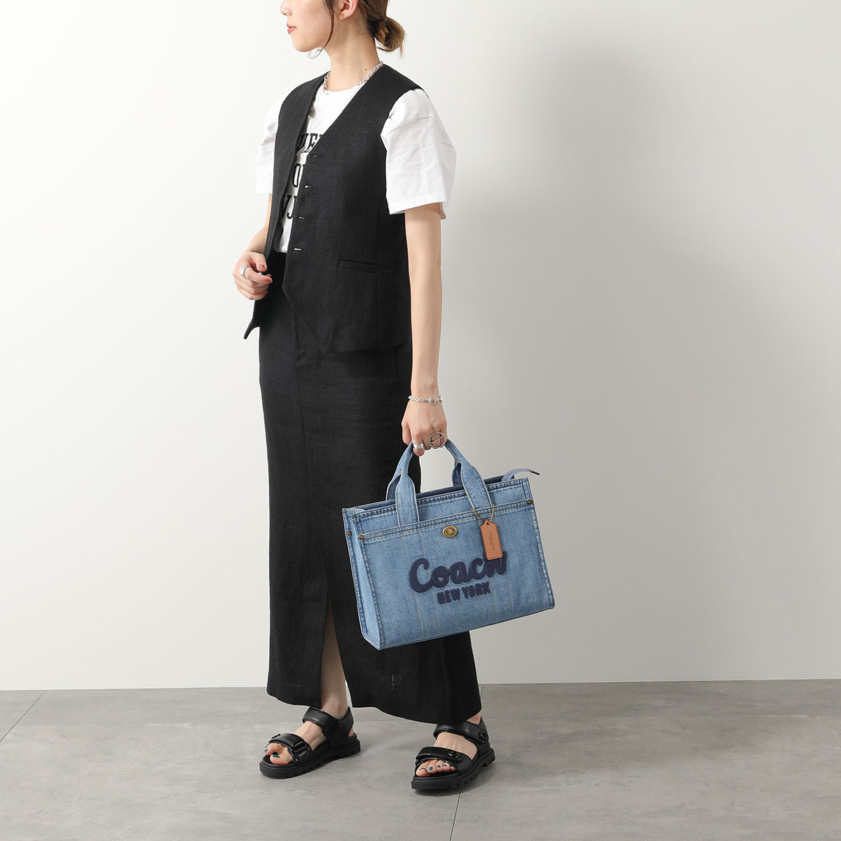 楽天市場】COACH コーチ トートバッグ DNM CARGO T CR657 レディース